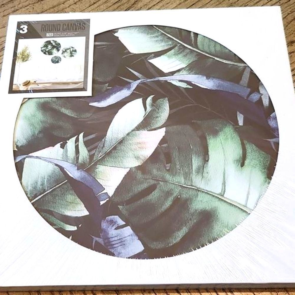 Round greenery canvas set of 3 NWT